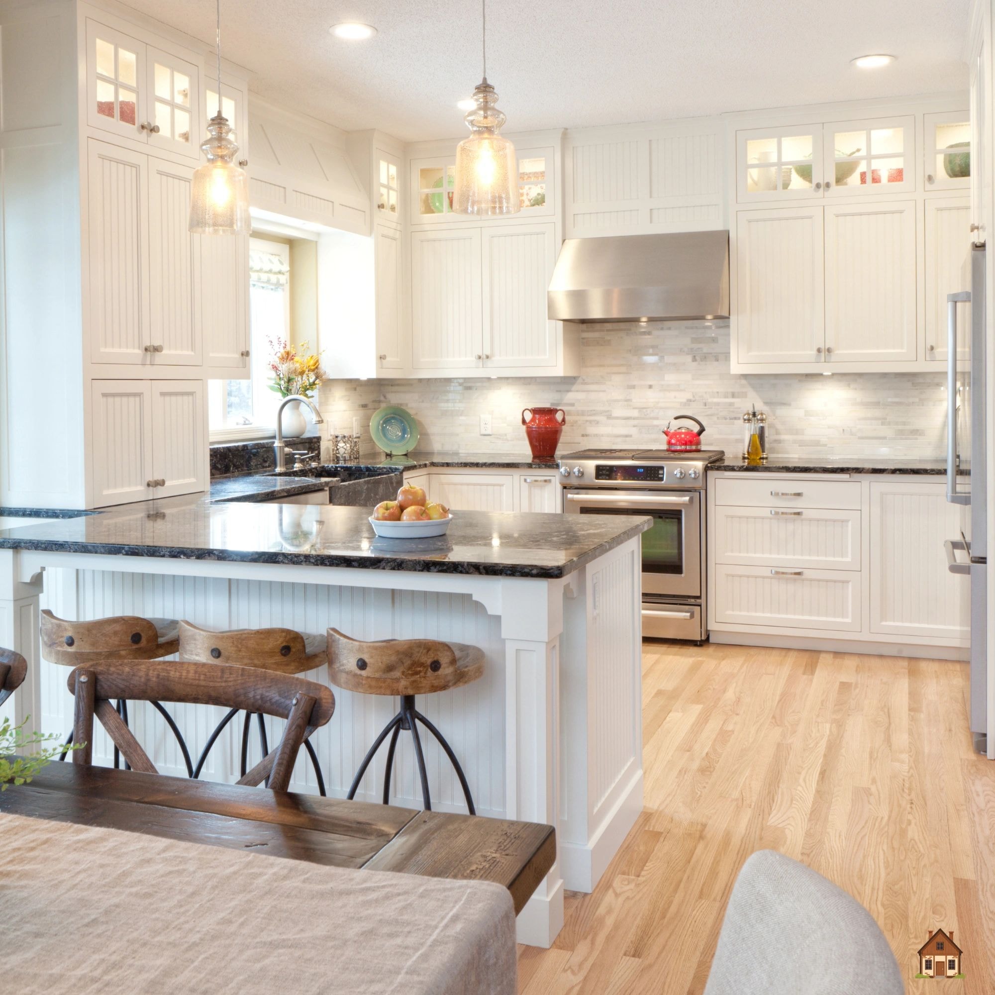 Beautifully renovated modern farmhouse kitchen